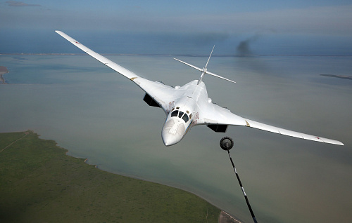 Передача Ту-160 на службу ВВС России Передача Ту-160 на службу ВВС России