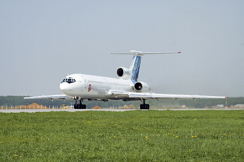 S7 Airlines передала самолет Ту-154, выполнявший полеты в авиакомпании до 2008 года, в Музей истории авиации Толмачёво S7 Airlines передала самолет Ту-154, выполнявший полеты в авиакомпании до 2008 года, в Музей истории авиации Толмачёво