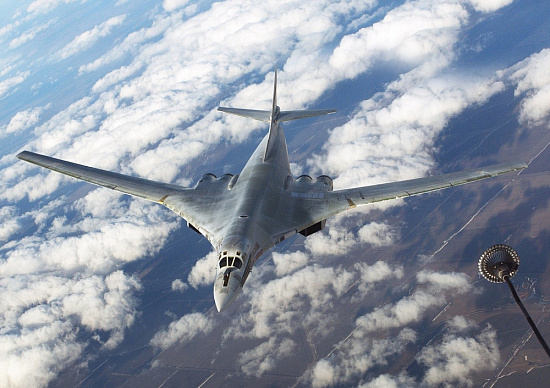 Tu-160 supersonic bombers set a world record for flight range Tu-160 supersonic bombers set a world record for flight range