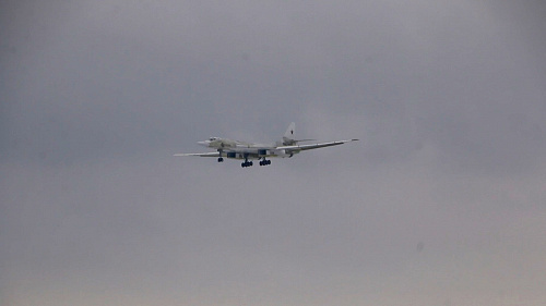 The first fully modernized Tu-160M missile carrier bomber performs its maiden flight The first fully modernized Tu-160M missile carrier bomber performs its maiden flight