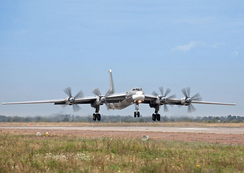 Очередной Ту-95МС передан в ВВС России Очередной Ту-95МС передан в ВВС России